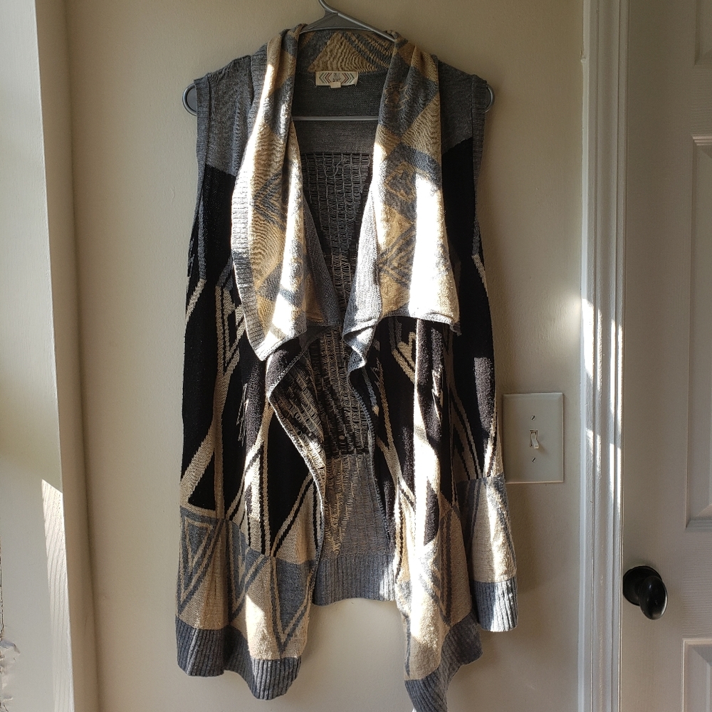 Sleeveless Open Cardigan